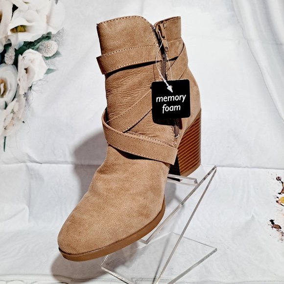 ANA SUEDE HEEL ANKLE BOOTS SIZE 7.5 - Picture 8 of 8